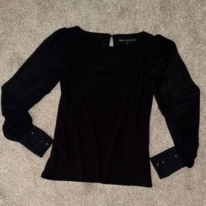 🎉3 for $20🎉 Women’s White House Black Market Black Long Sleeve Sheer Sleeve Top